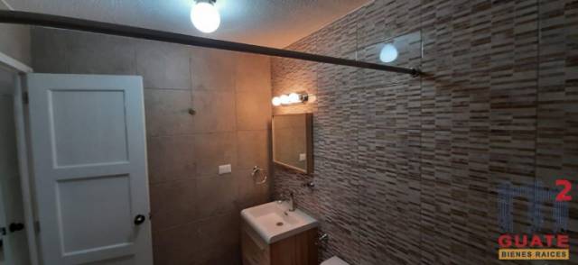 Apartamento de 138 m2 de construcción en Renta, Zona 10 - Image 5