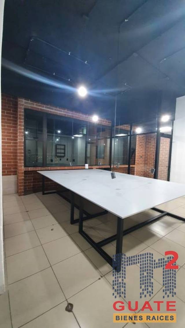 Oficina de 49 m2 de construcción, en Renta Zona 11 - Image 3