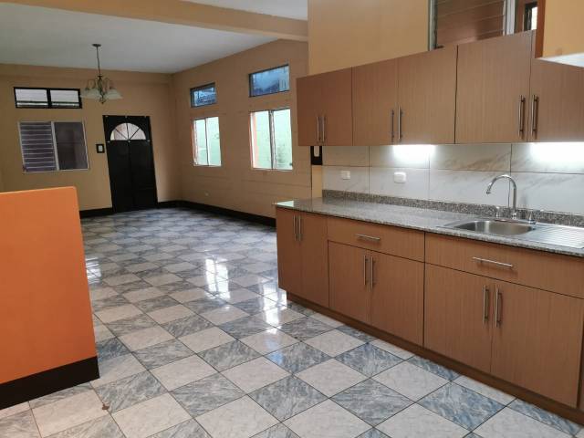 AMPLIO, CENTRICO Y ELEGANTE APARTAMENTO EN SECTOR B-2 CIUDAD SAN CRISTOBAL