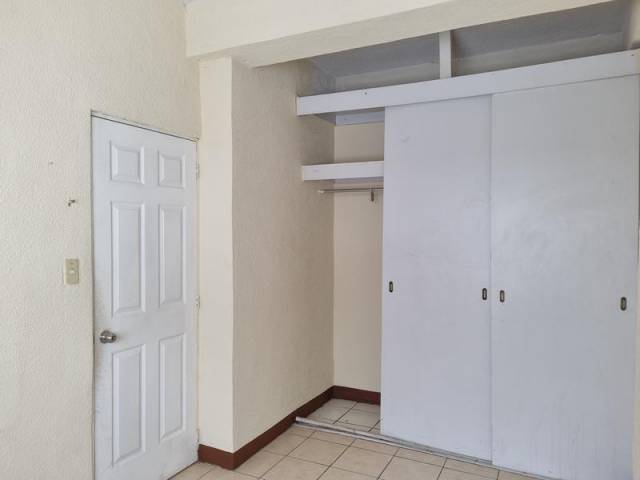 AMPLIO APARTAMENTO, 3 DORMITORIOS EN CIUDAD SAN CRISTOBAL - Miniatura 3