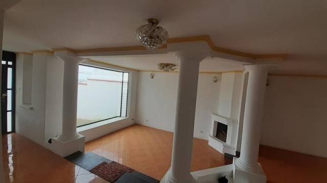 CASA EN VENTA SAN CRISTÓBAL EN COLONA SOBRE BULEVAR - Miniatura 10