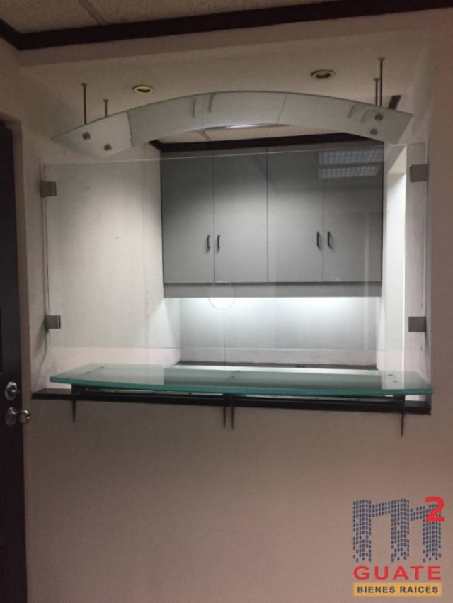Oficina de 87.5 m2 de construcción en Renta, Zona 09 - Image 3