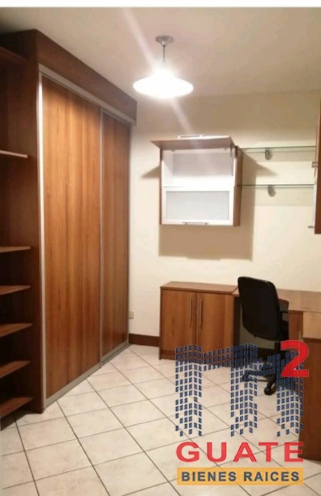 Apartamento de 160 m2 de construcción en Renta, Zona 10 - Miniatura 6