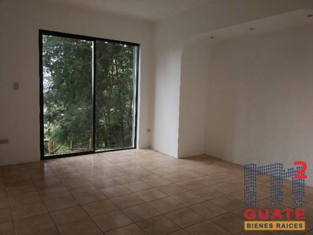 Casa de 380 m2 de construcción en Venta, Mixco - Image 1