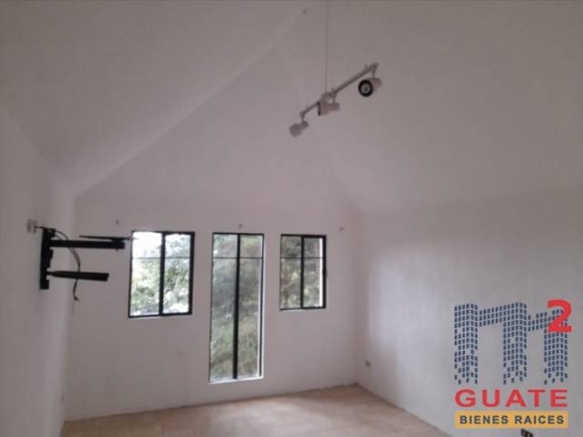 Casa de 380 m2 de construcción en Venta, Mixco - Image 5