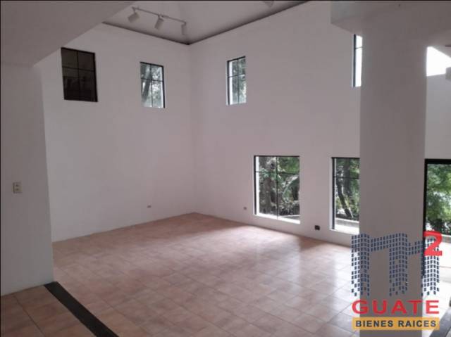 Casa de 380 m2 de construcción en Venta, Mixco - Miniatura 6