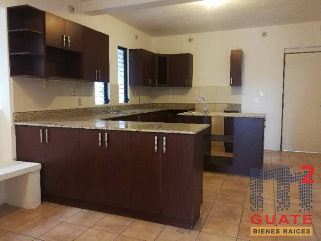 Casa de 380 m2 de construcción en Venta, Mixco - Miniatura 9