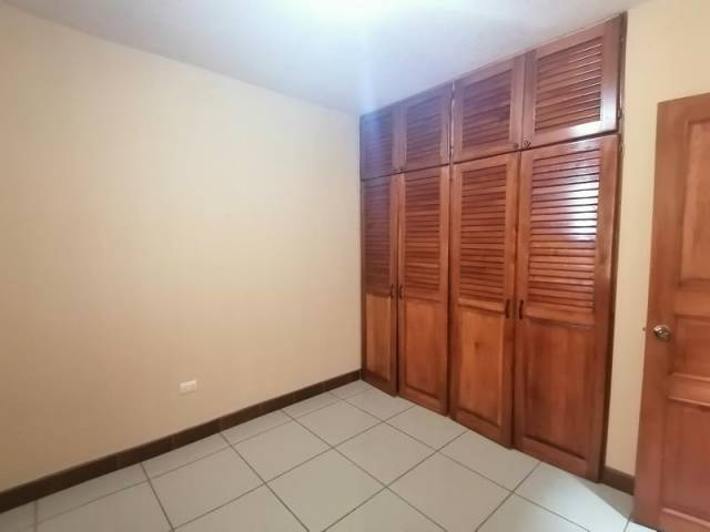 APARTAMENTO EN RENTA ENTRADA CIUDAD SATÉLITE ZONA 9 MIXCO - Image 3