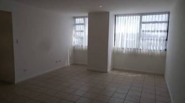 ALQUILER APARTAMENTO ZONA 14 - Image 1