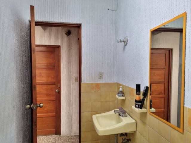 CASA EN VENTA ZONA 10 CIUDAD DE GUATEMALA - Miniatura 6