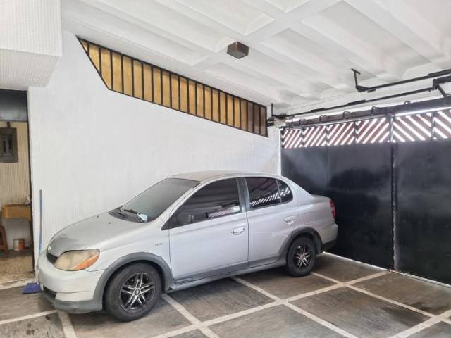 CASA EN VENTA ZONA 10 CIUDAD DE GUATEMALA - Miniatura 11