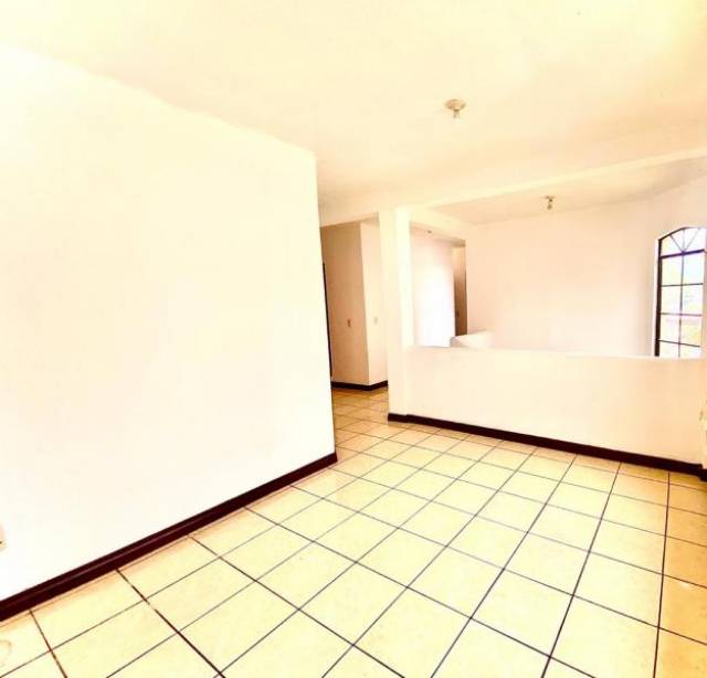 CityMax Antigua renta casa independiente en San Pedro Las Huertas - Miniatura 6