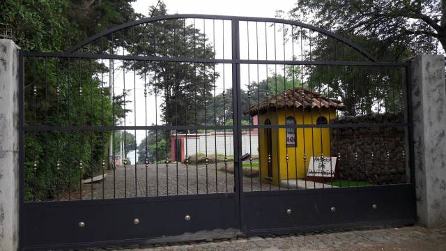 Bonito terreno con garita, Manzanillo Mixco, San Lucas - Image 3