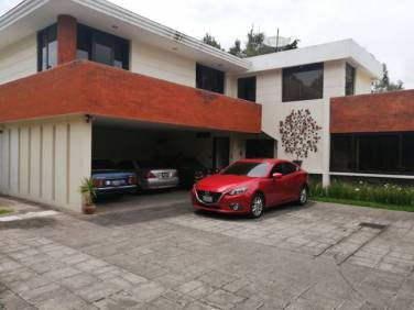 HERMOSA CASA EN VENTA EN EXCLUSIVO CONDOMINIO PRIVADO SAN CRISTÓBAL - Image 1