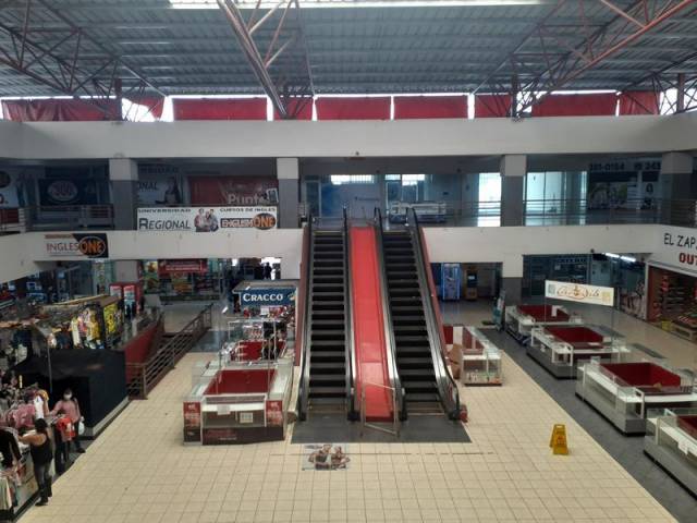 Local en Renta en Centro Comercial Plaza El Punto - Image 3