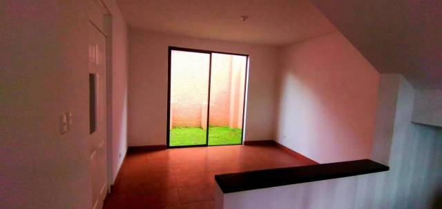 CityMax Antigua vende casa con financiamiento en San Lucas Sacatepéquez - Image 5