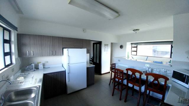 APARTAMENTO EN RENTA Y VENTA ZONA 15. - Miniatura 6