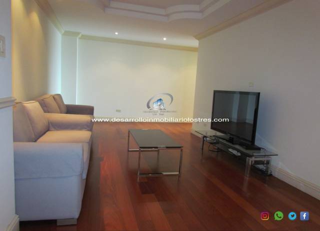 HERMOSO APARTAMENTO EN RENTA ZONA 14 - Image 4