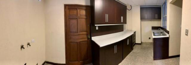 Alquiler apartamento zona 15 - Image 3