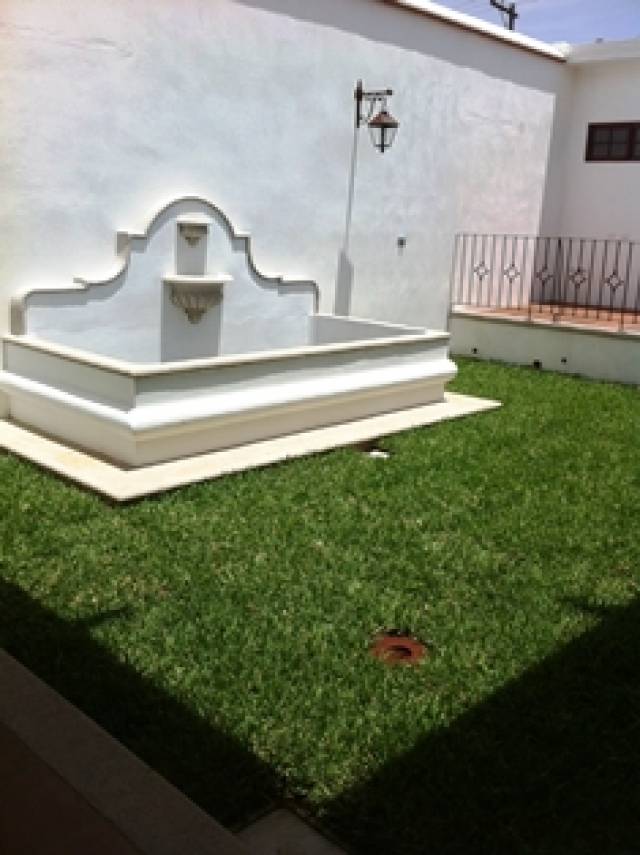 Casa en venta cerca del casco, con ambiente tranquilo - Miniatura 2