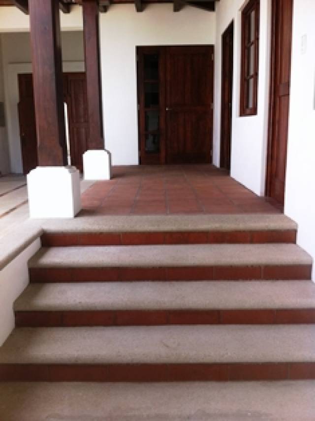 Casa en venta cerca del casco, con ambiente tranquilo - Miniatura 5