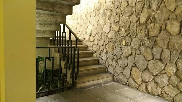 Alquiler edificio en zona 1 - Image 2