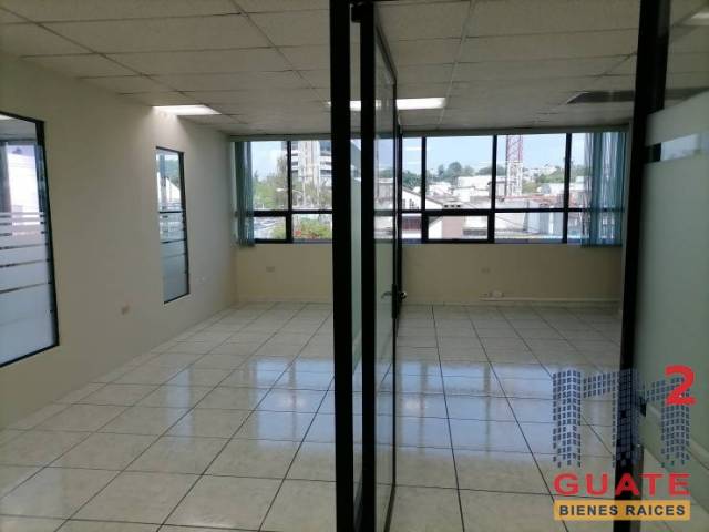 Oficina de 121 m2 de construcción en Renta, Zona 09 - Image 5