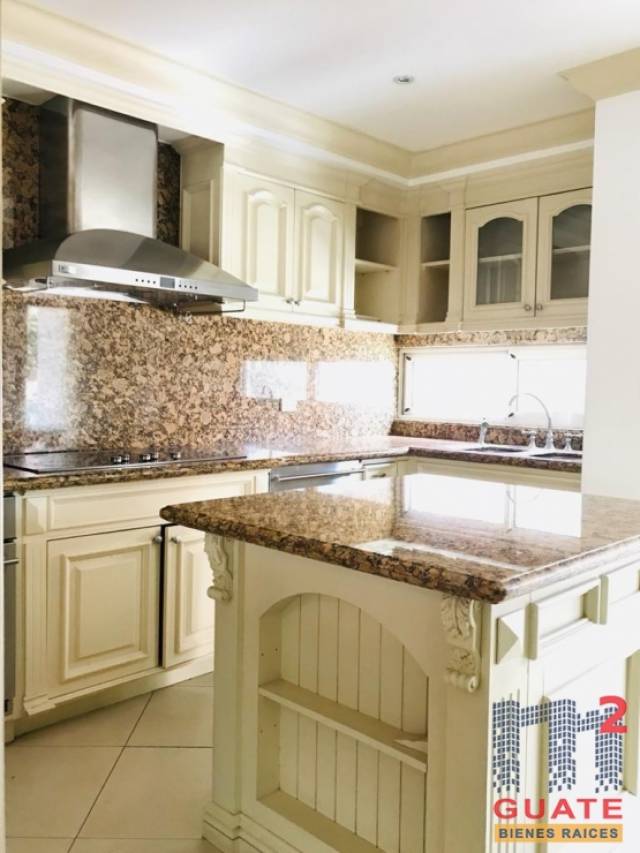 Apartamento de 330.68 m2 de construcción en Renta, Zona 14 - Image 4