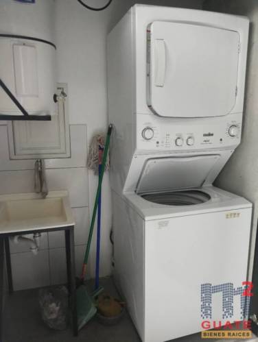 Apartamento de 72 m2 de construcción en Renta, Zona 04