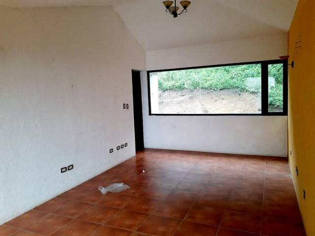 CASA EN VENTA EL ENCINAL Z.7 MIXCO (GANGA) - Image 5