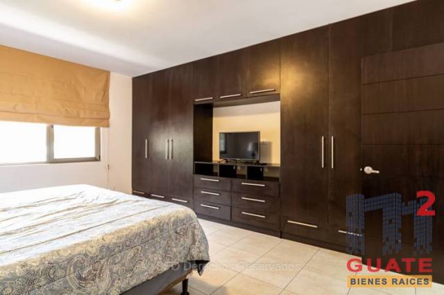 Apartamento de 135 m2 de construcción en Renta, Zona 10 - Miniatura 12