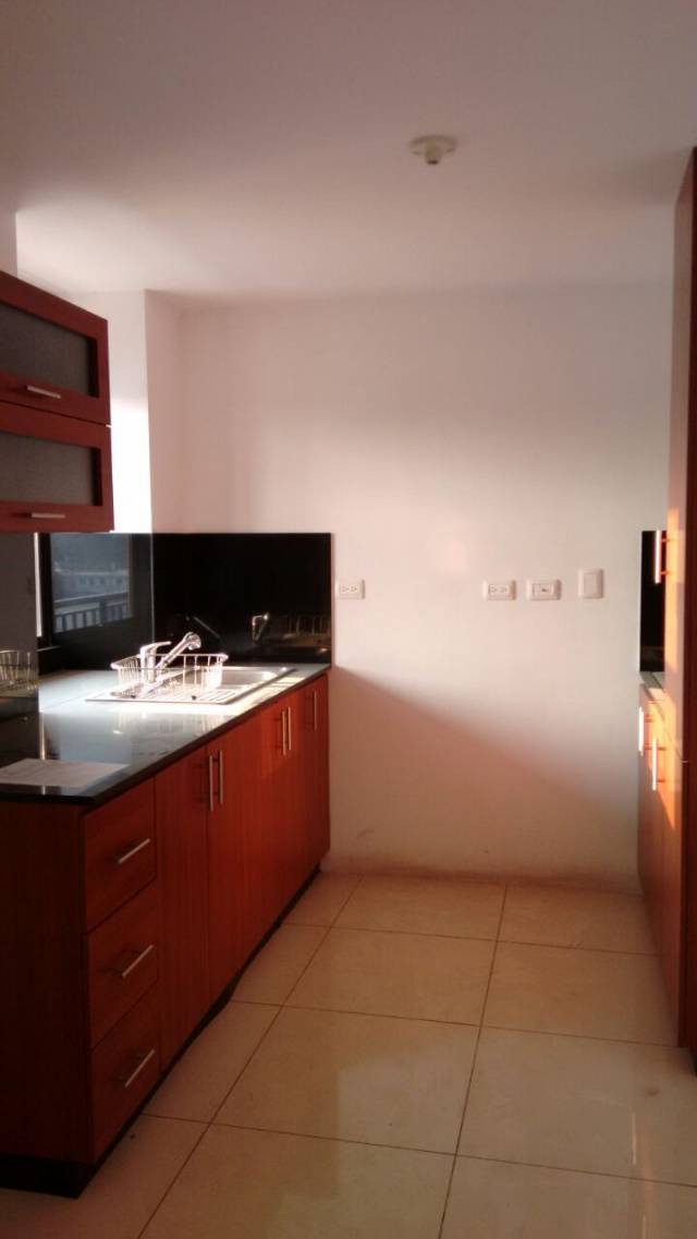 VENDO HERMOSO APARTAMENTO EN LA FLORESTA - Image 2