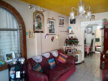 CASA EN VENTA 3 NIVELES ZONA 12 GUATEMALA - Image 1