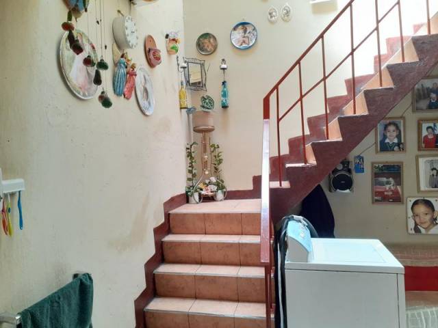 CASA EN VENTA 3 NIVELES ZONA 12 GUATEMALA - Image 5