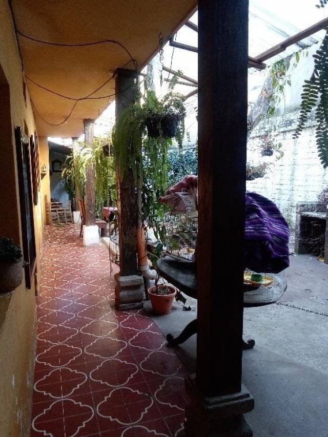 Casa en Venta de 2 Niveles en Colonia Castañas - Miniatura 2
