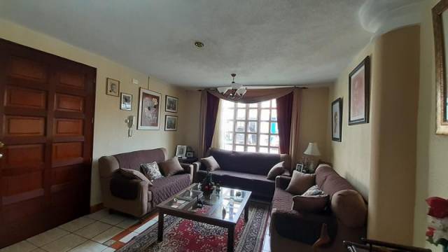 CASA EN VENTA SAN CRISTÓBAL CONDOMINIO SOBRE BULEVAR - Image 3