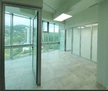 Alquilo oficina en zona 15, 60 mt2 para estrenar
