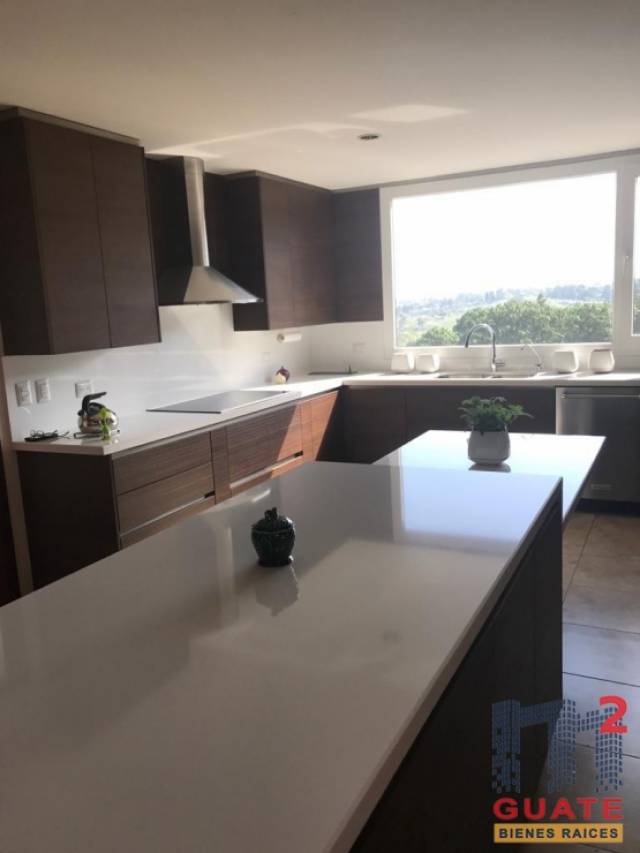 Apartamento de 240 m2 de construccin en Renta, Zona 15 - Miniatura 5