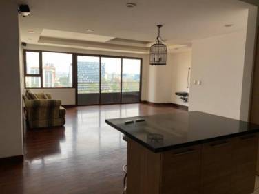 Alquiler apartamento zona 10 - Image 1