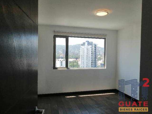 Apartamento de 92 m2 de construcción en Renta, Zona 10 - Miniatura 9