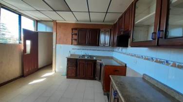 Apartamento en Renta Zona 11 Mariscal. - Image 1