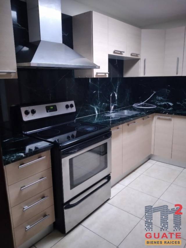 Apartamento de 136.85 m2 de construcción en Venta, Zona 10 - Miniatura 8