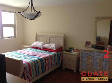 Apartamento de 264 m2 de construcción en Venta, Zona 15 - Image 1