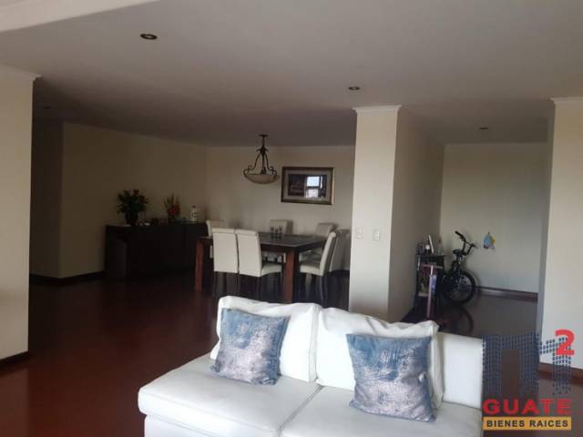 Apartamento de 264 m2 de construcción en Venta, Zona 15 - Miniatura 8