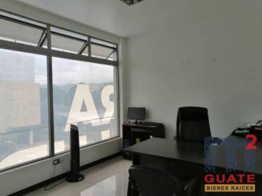 Oficina de 50 m2 de construcción en Renta, Zona 10 - Image 1