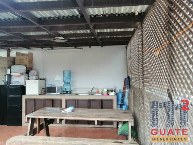 Oficina de 50 m2 de construcción en Renta, Zona 10 - Image 2