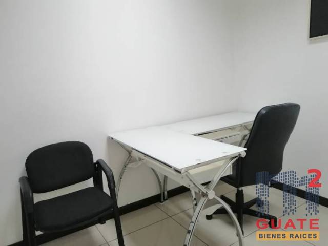 Oficina de 50 m2 de construcción en Renta, Zona 10 - Miniatura 8