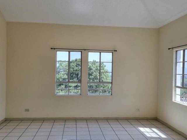 Apartamento en Renta Zona 13 Monte Azul - Image 3