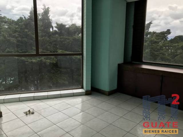 Oficina de 110.46 m2 de construcción en Venta, Zona 10 - Image 3