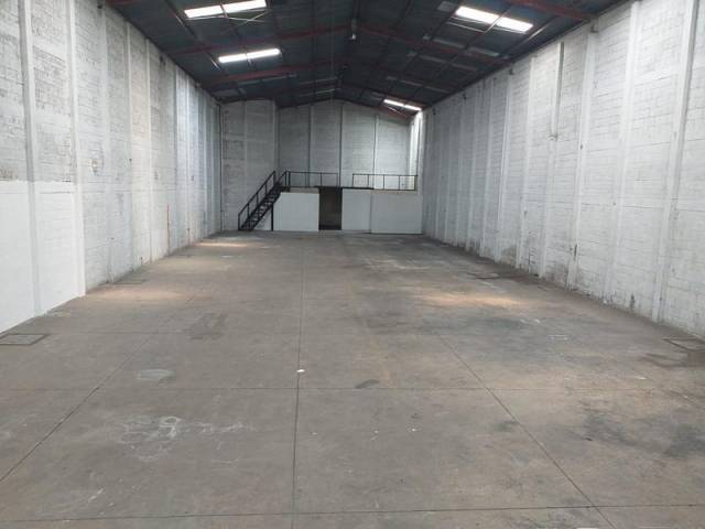Ofibodega en Renta cerca de la Roosevelt - Image 1